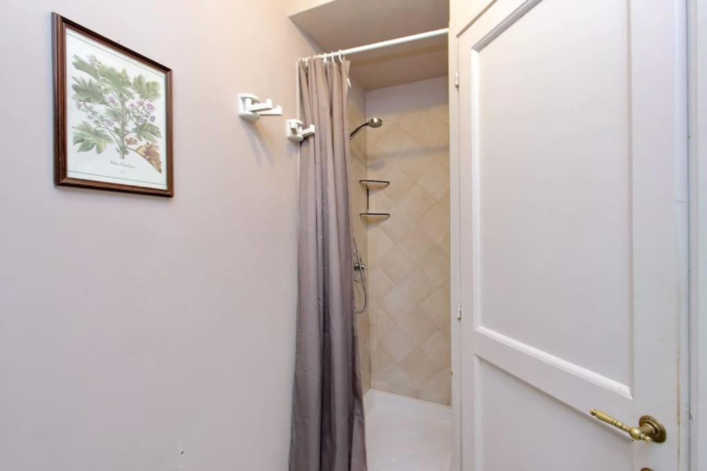 Navona Elegant Two Bedroom Apartment Rome Bagian luar foto