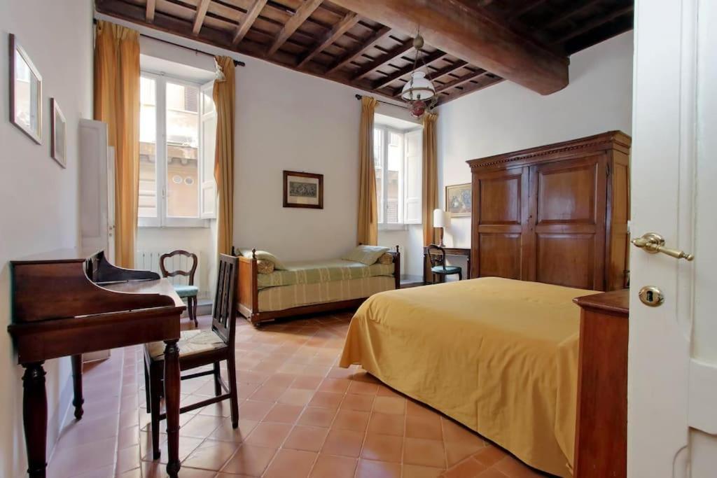 Navona Elegant Two Bedroom Apartment Rome Bagian luar foto